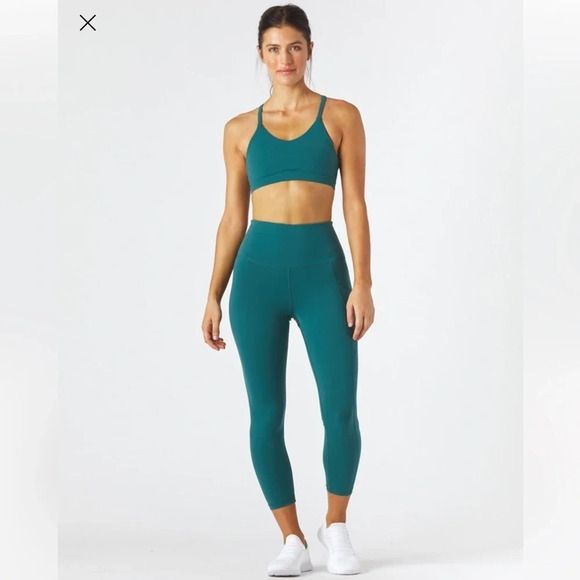 Glyder | High Rise Crop Leggings in green, Size XS - Picture 1 of 9